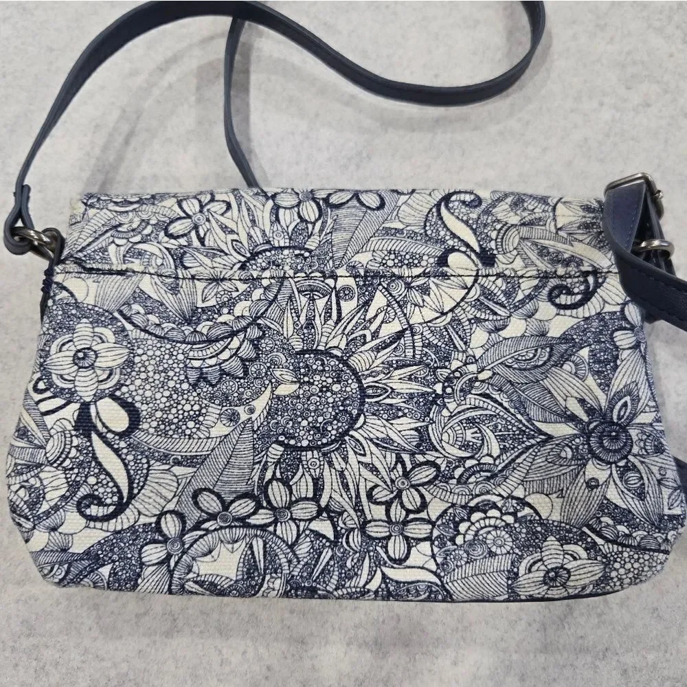 🐢 Sakroots crossbody mini bag!